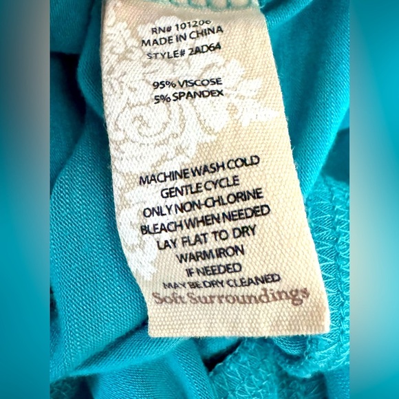 Soft Surroundings Blue Long Sleeve Fitted V Neck  Tunic size Small - Picture 7 of 8